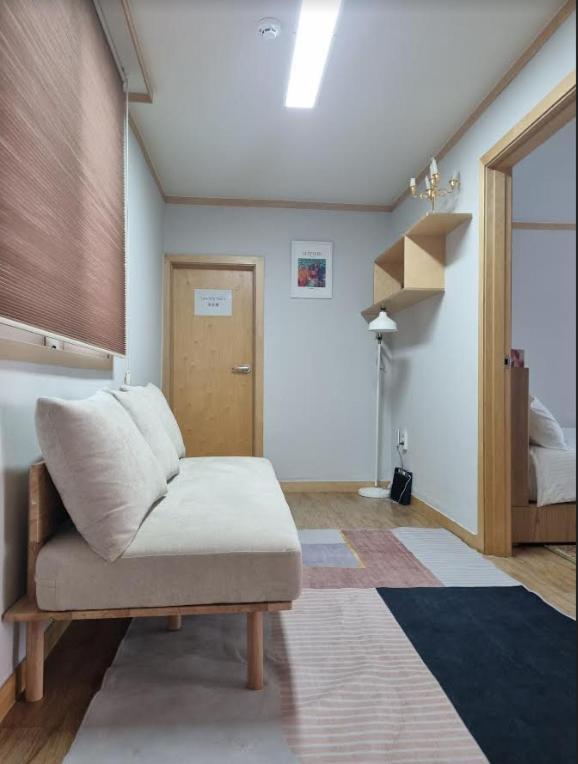 Villa Hongdae Luxury: Family-friendly Private House With Open Balcony