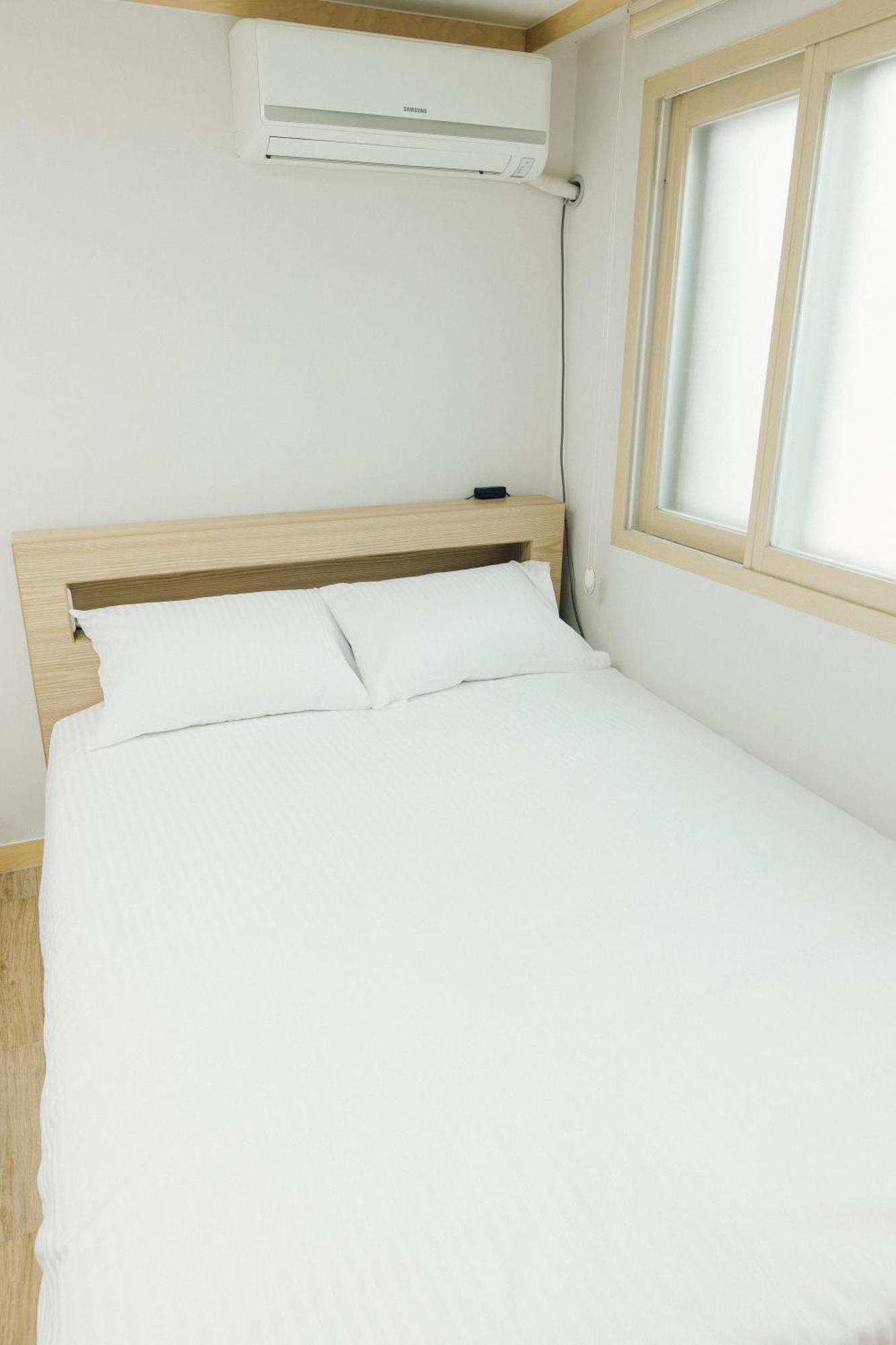 Villa Hongdae Luxury: Family-friendly Private House With Open Balcony Seoul