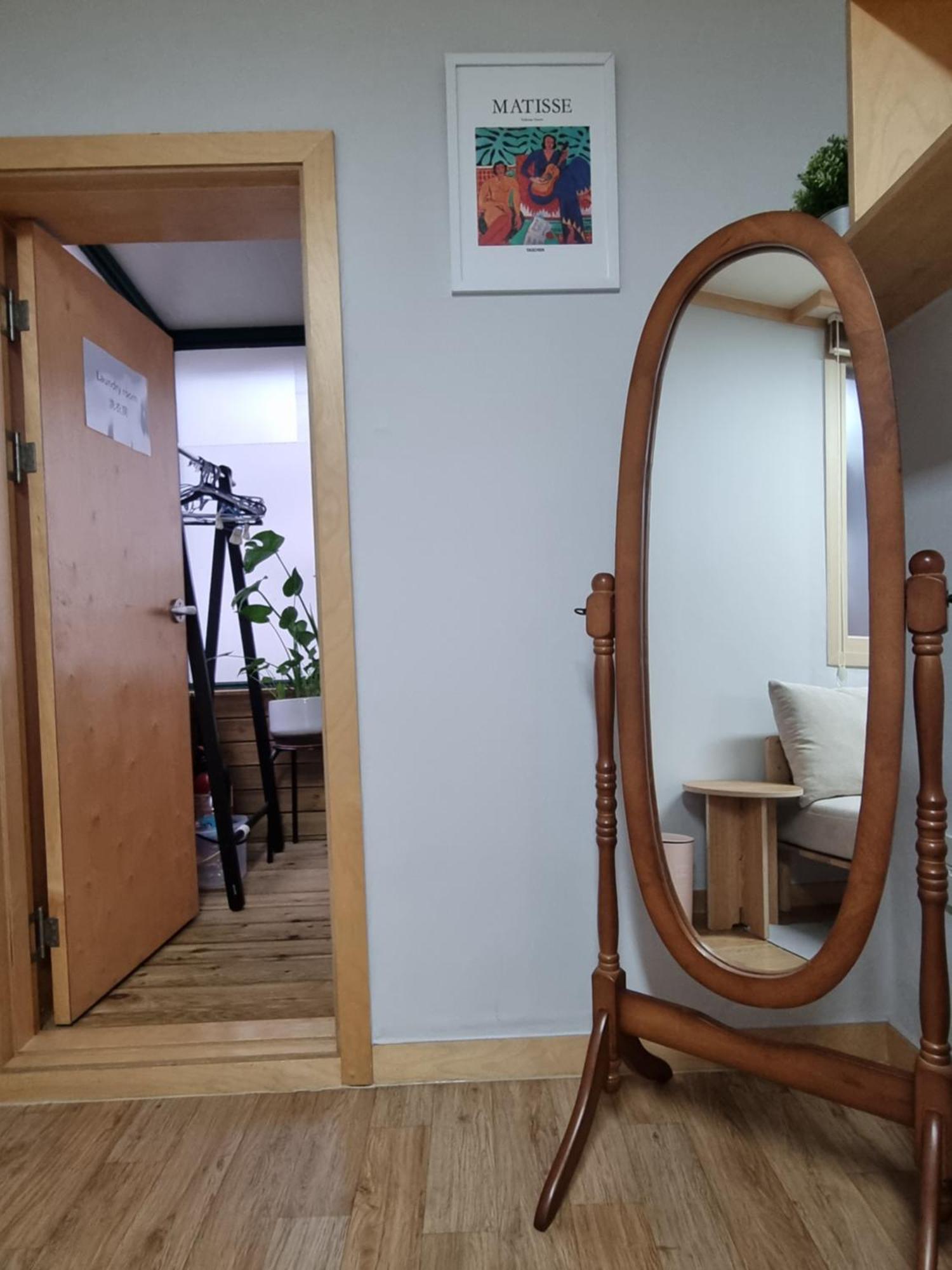 Hongdae Luxury: Family-friendly Private House With Open Balcony